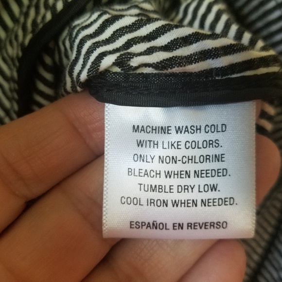 Black and white striped jacket - Picture 5 of 5